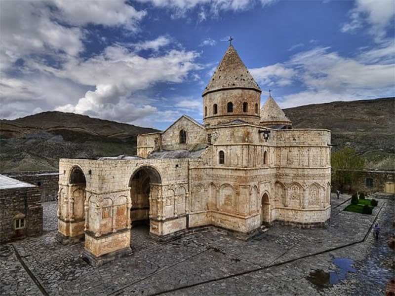 آشنایی با آذربایجان غربی مهد کلیساهای کهن